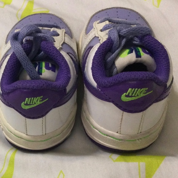 Nike Sneakers Nike Air Force 1 Low White Purple Unisex Baby Kid's Size 4 - Picture 3 of 4